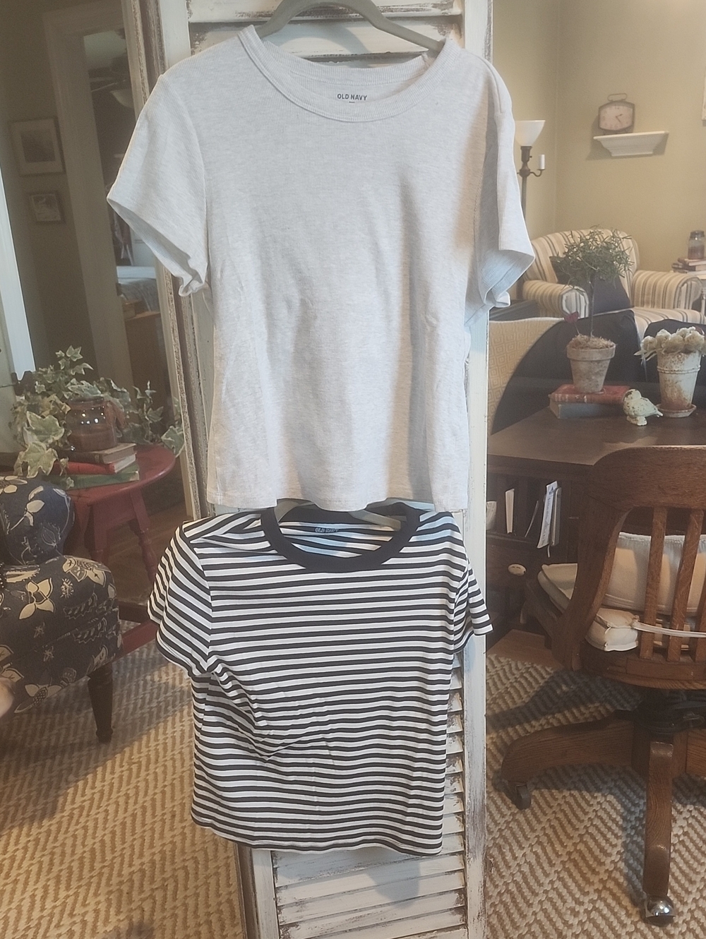 Old Navy Women's Tees